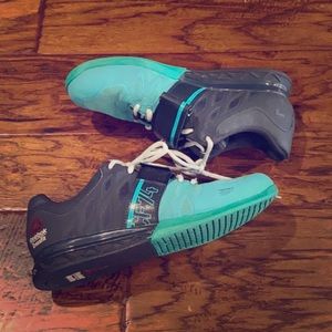 Green - more teal color weightlifting shoes